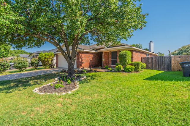1813 Canyon Ridge Street, Fort Worth, TX 76131
