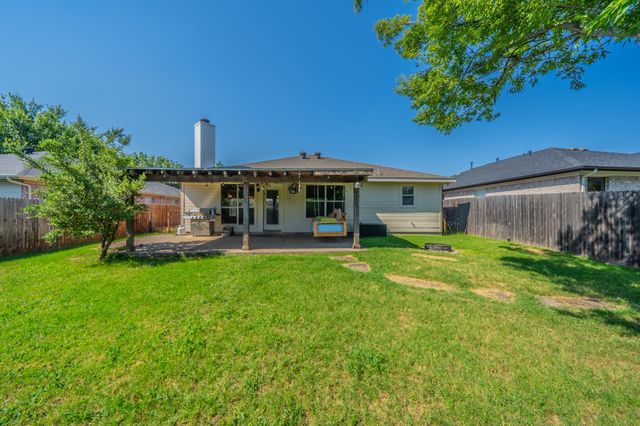 1813 Canyon Ridge Street, Fort Worth, TX 76131