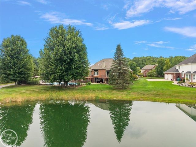 62682 Coralburst Drive, Washington Twp, MI 48094