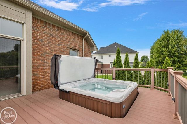 62682 Coralburst Drive, Washington Twp, MI 48094