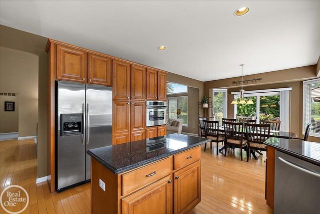 62682 Coralburst Drive, Washington Twp, MI 48094