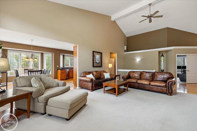 62682 Coralburst Drive, Washington Twp, MI 48094