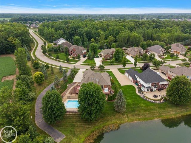 62682 Coralburst Drive, Washington Twp, MI 48094