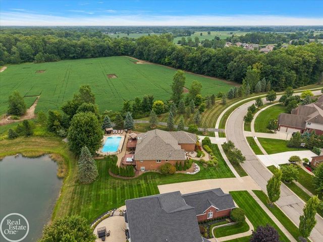 62682 Coralburst Drive, Washington Twp, MI 48094