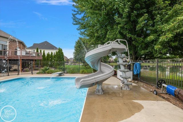 62682 Coralburst Drive, Washington Twp, MI 48094