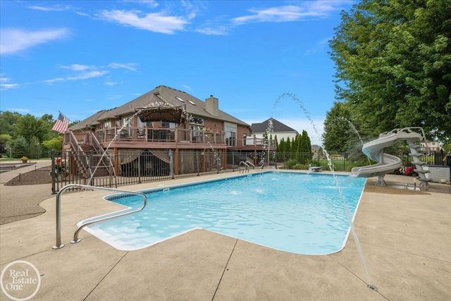 62682 Coralburst Drive, Washington Twp, MI 48094