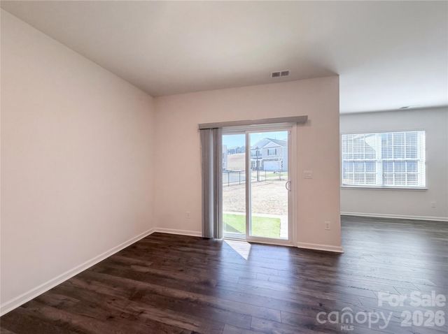 155 Scotsway Court, Troutman, NC 28166