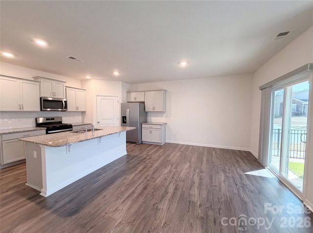 155 Scotsway Court, Troutman, NC 28166