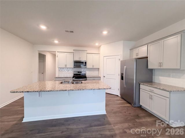 155 Scotsway Court, Troutman, NC 28166