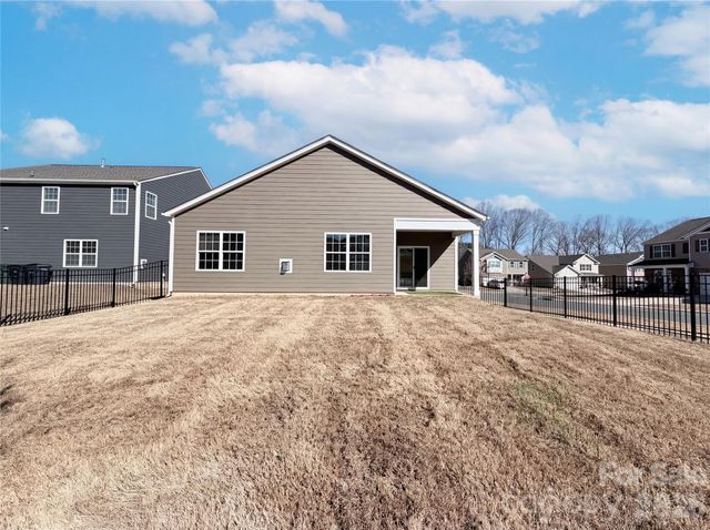 155 Scotsway Court, Troutman, NC 28166