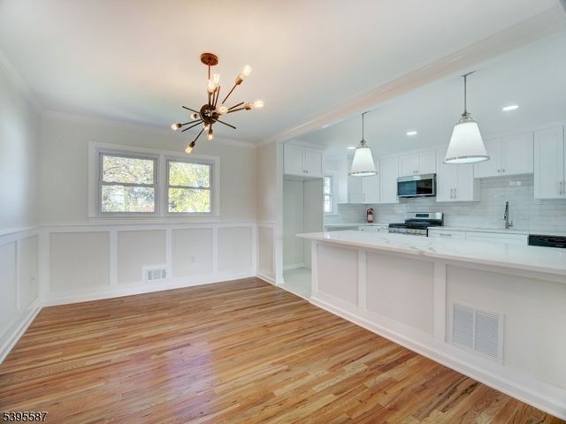 826 Amsterdam Ave, Roselle Boro, NJ 07203