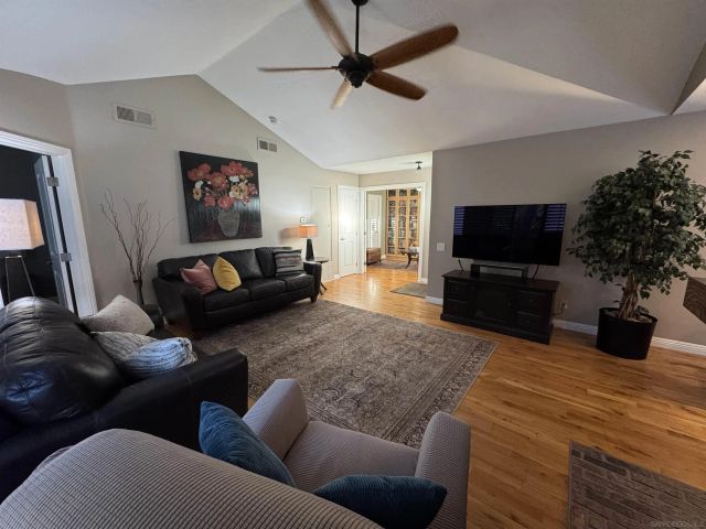 3684 Avocado Village 20, La Mesa, CA 91941