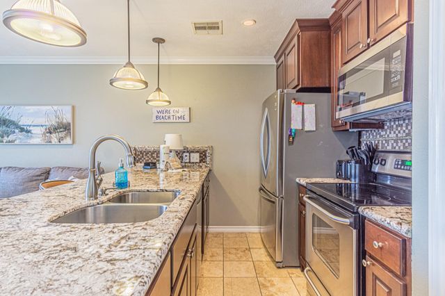 9520 Seawall Boulevard 252, Galveston, TX 77554