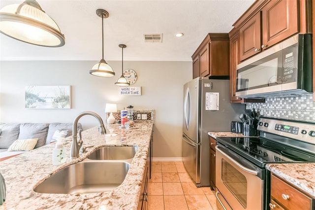 9520 Seawall Boulevard 252, Galveston, TX 77554