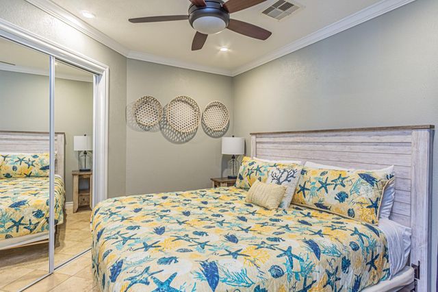 9520 Seawall Boulevard 252, Galveston, TX 77554