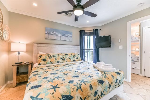 9520 Seawall Boulevard 252, Galveston, TX 77554