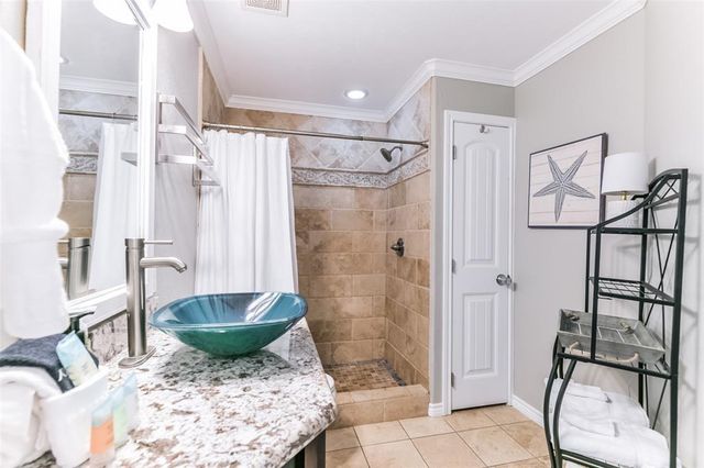 9520 Seawall Boulevard 252, Galveston, TX 77554