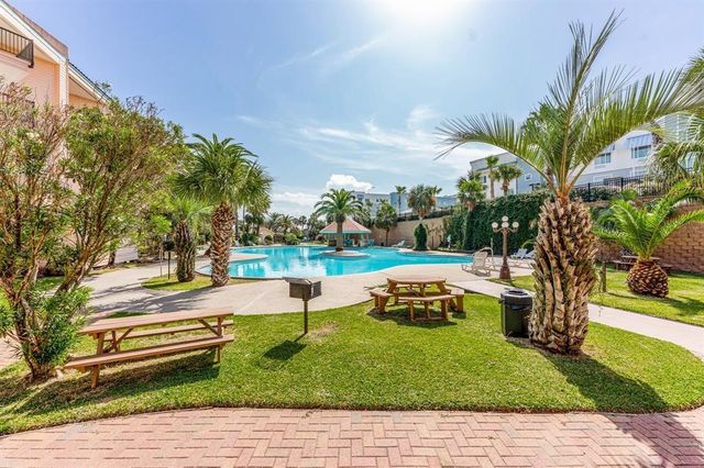 9520 Seawall Boulevard 252, Galveston, TX 77554