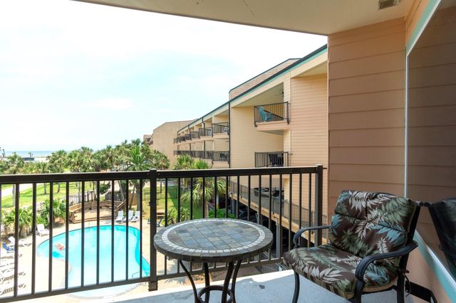 9520 Seawall Boulevard 252, Galveston, TX 77554