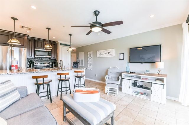 9520 Seawall Boulevard 252, Galveston, TX 77554