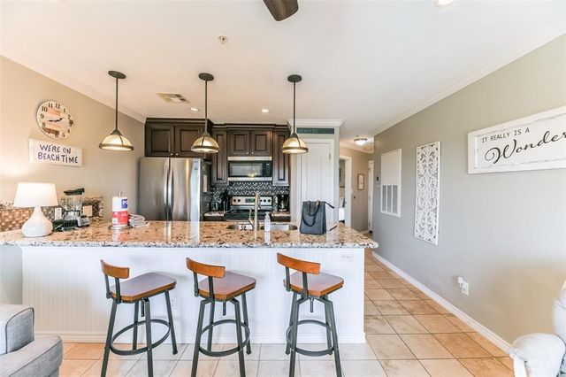 9520 Seawall Boulevard 252, Galveston, TX 77554