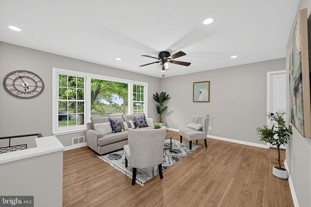 118 GREENHILL RD, Greenbelt, MD 20770