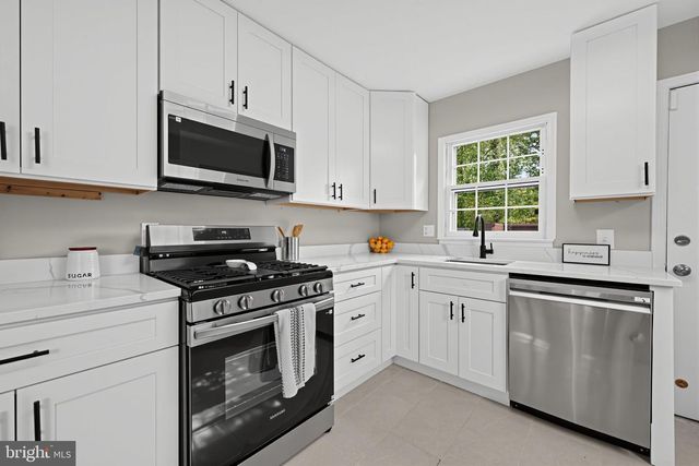 118 GREENHILL RD, Greenbelt, MD 20770