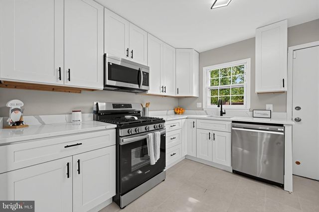 118 GREENHILL RD, Greenbelt, MD 20770