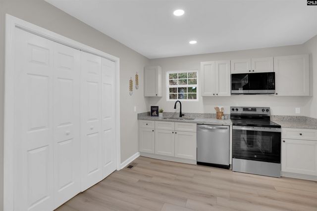 2413 Reynolds Drive, Columbia, SC 29204