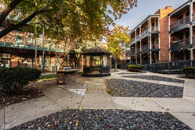 425 Massachusetts Avenue A, Indianapolis, IN 46204