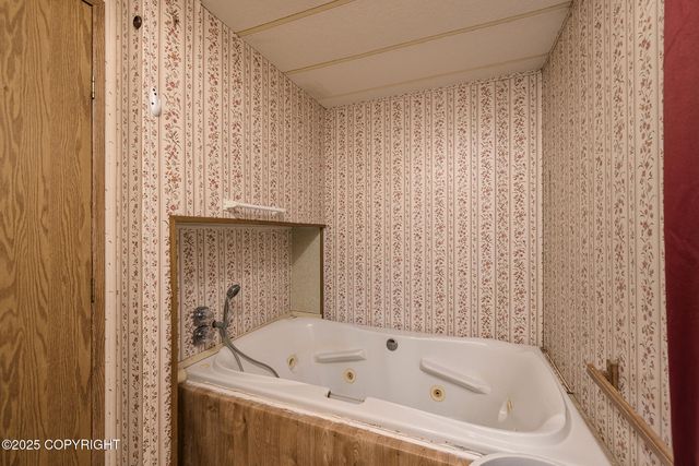 2501 W Trapline Drive, Wasilla, AK 99654