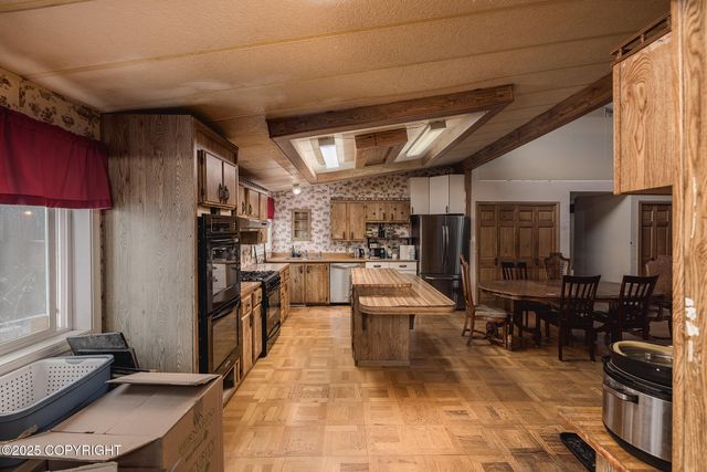 2501 W Trapline Drive, Wasilla, AK 99654