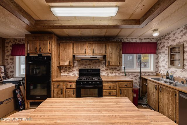 2501 W Trapline Drive, Wasilla, AK 99654