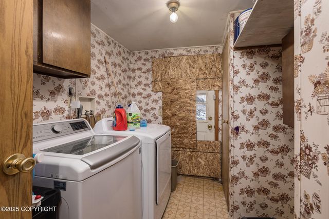 2501 W Trapline Drive, Wasilla, AK 99654