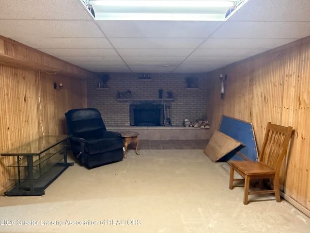 11433 S Francis Road, Dewitt, MI 48820