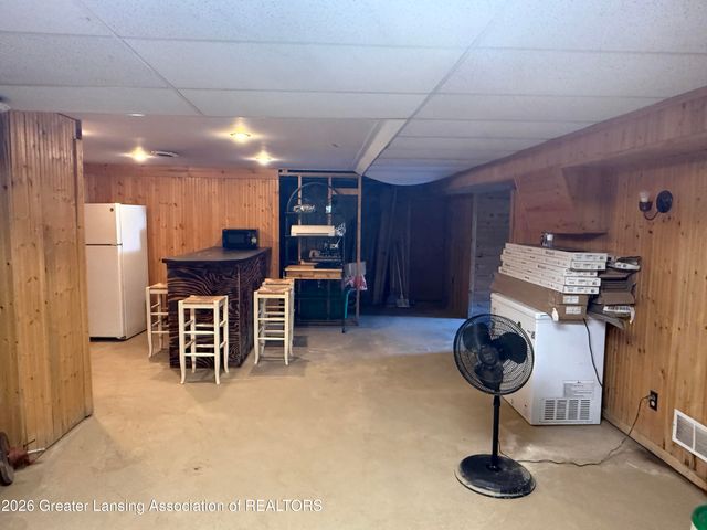 11433 S Francis Road, Dewitt, MI 48820