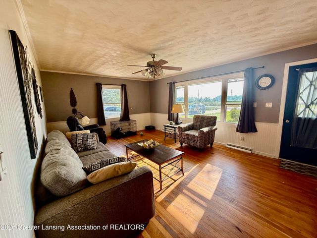11433 S Francis Road, Dewitt, MI 48820