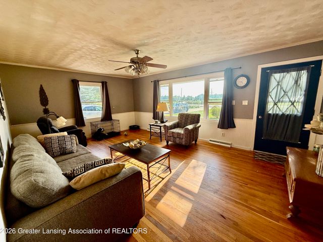 11433 S Francis Road, Dewitt, MI 48820
