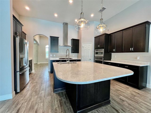 19237 FALCON CREST BOULEVARD, Land O Lakes, FL 34638