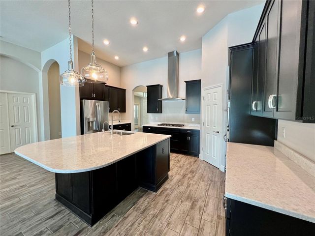 19237 FALCON CREST BOULEVARD, Land O Lakes, FL 34638