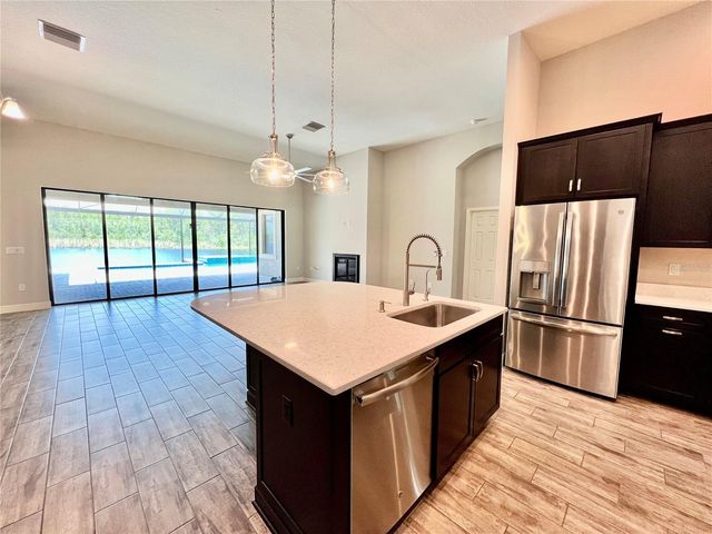 19237 FALCON CREST BOULEVARD, Land O Lakes, FL 34638