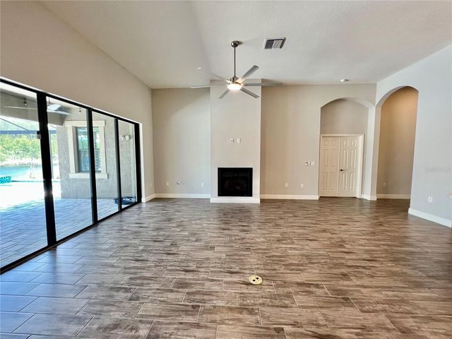 19237 FALCON CREST BOULEVARD, Land O Lakes, FL 34638