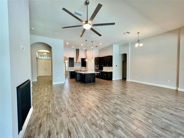 19237 FALCON CREST BOULEVARD, Land O Lakes, FL 34638