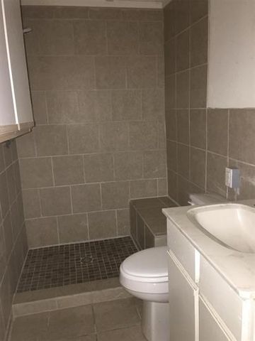 1100 Chihuahua ST, Lockhart, TX 78644