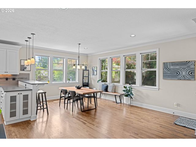 2105 Nw MILL POND Rd, Portland, OR 97229