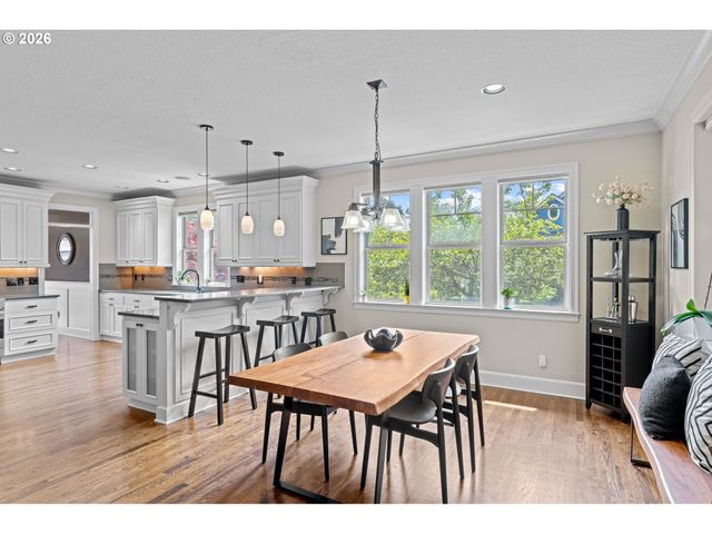 2105 Nw MILL POND Rd, Portland, OR 97229
