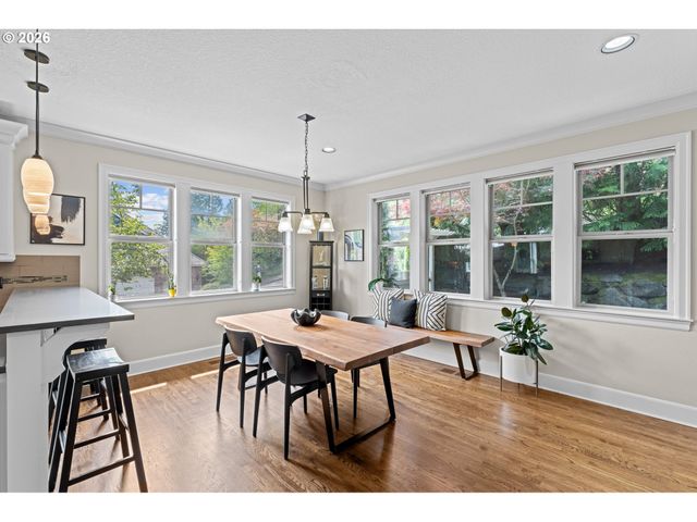 2105 Nw MILL POND Rd, Portland, OR 97229