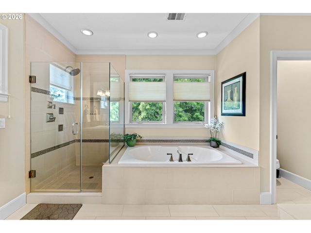 2105 Nw MILL POND Rd, Portland, OR 97229