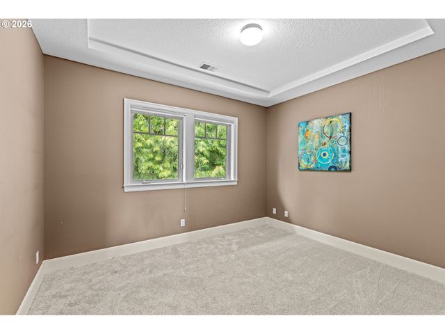 2105 Nw MILL POND Rd, Portland, OR 97229