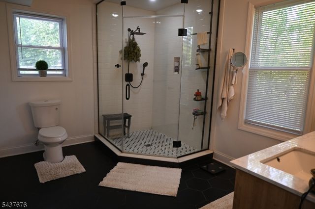 721 Summit St, Linden City, NJ 07036